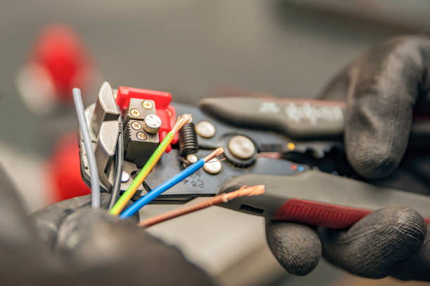 Best Emergency Electrical Repair  in Santa Ana, CA